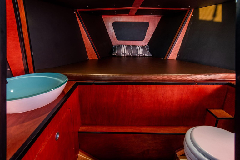 Split: Blue Lagoon, Čiovo & Trogir Luxury Boat Tour Split: Private Luxury Boat Tour to Blue Lagoon