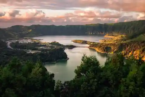 Passeio de dia Sete Cidades 50€