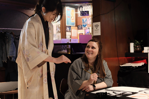 Kyoto : Japanese Calligraphy Workshop with a calligrapher