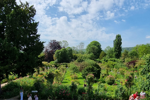 From Paris: Monet's Giverny House Private Tour