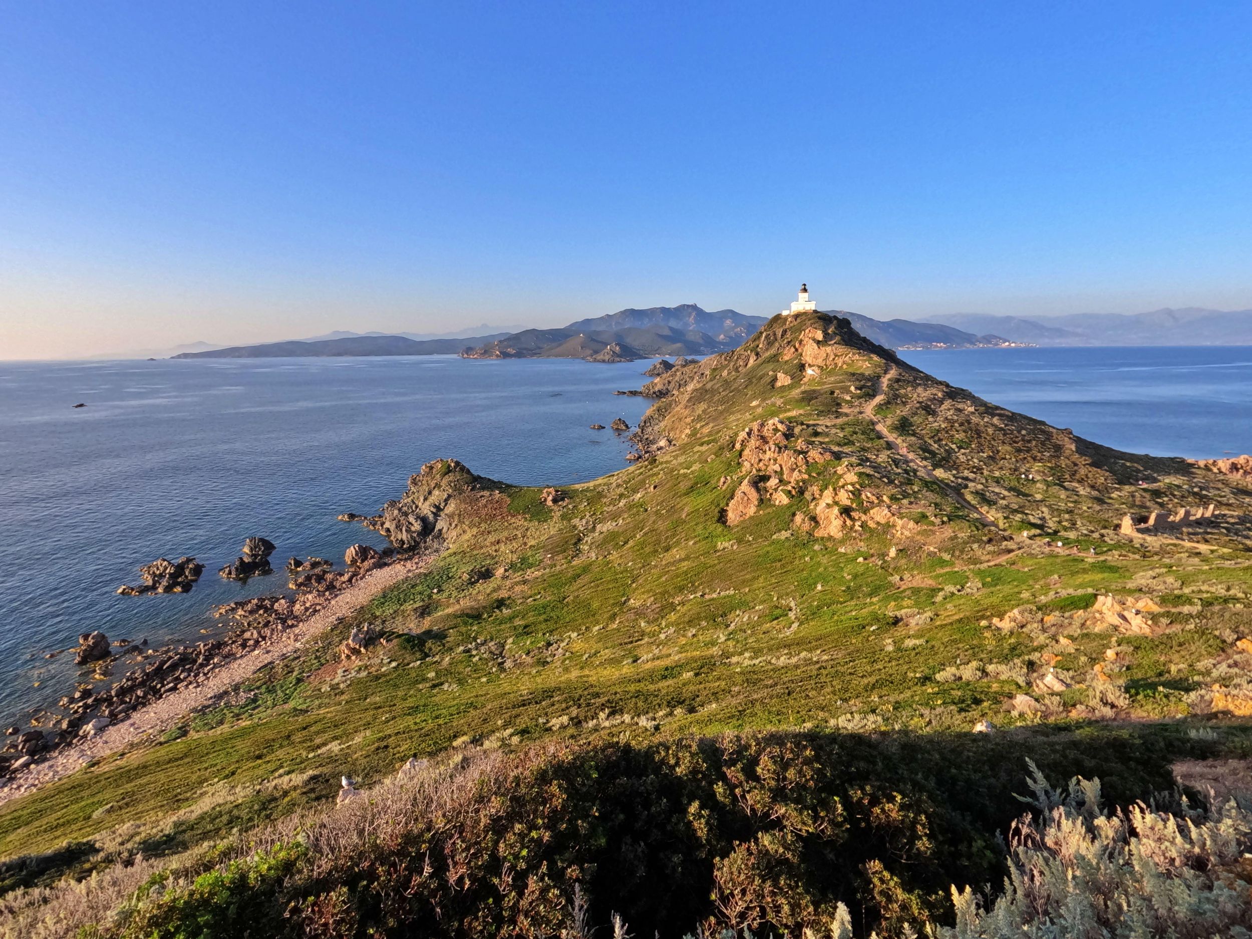 Spaziergang auf den Sanguinaires-Inseln Capo di Feno