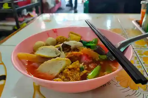 Local Food and Markets Guided Walking Tour