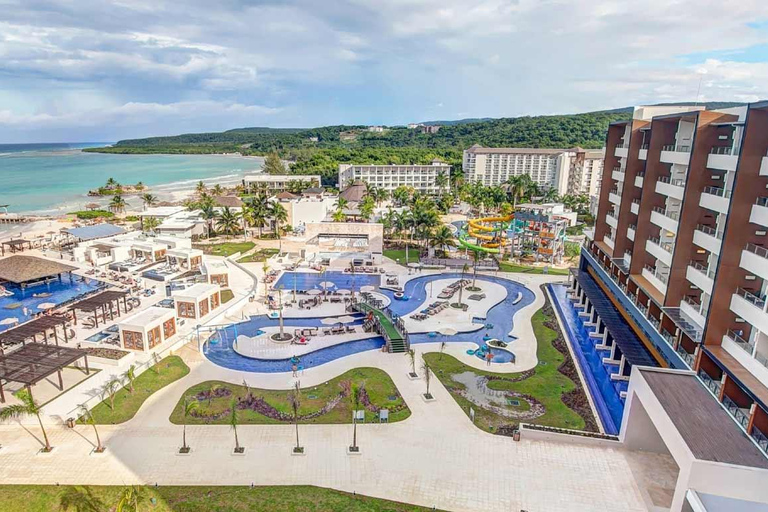 MBJ Airport Taxi to Royalton Blue Water / Ocean Coral Spring