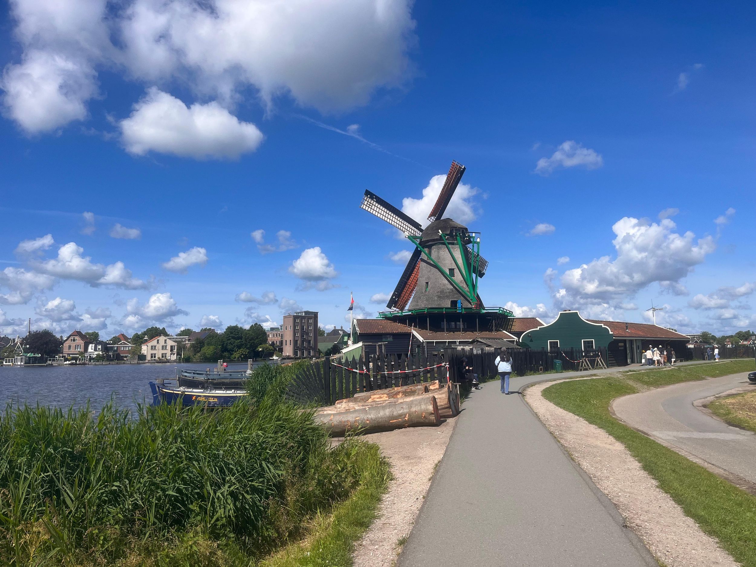 Private 4–5-stündige Tour im Audi e-tron: Zaanse Schans + Dorf