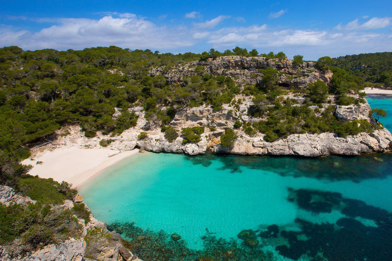 Menorca: Minibus Tour with Wine and Cheese Tasting