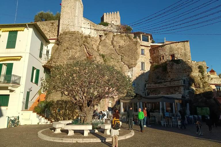 Roquebrune-Village & Grimaldi Castle - Walking Tour