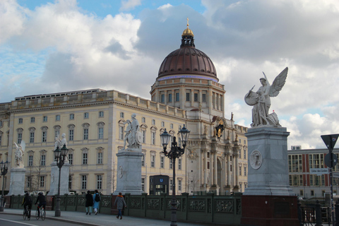 Berlín: Visita guiada del Palacio por una persona con información privilegiada