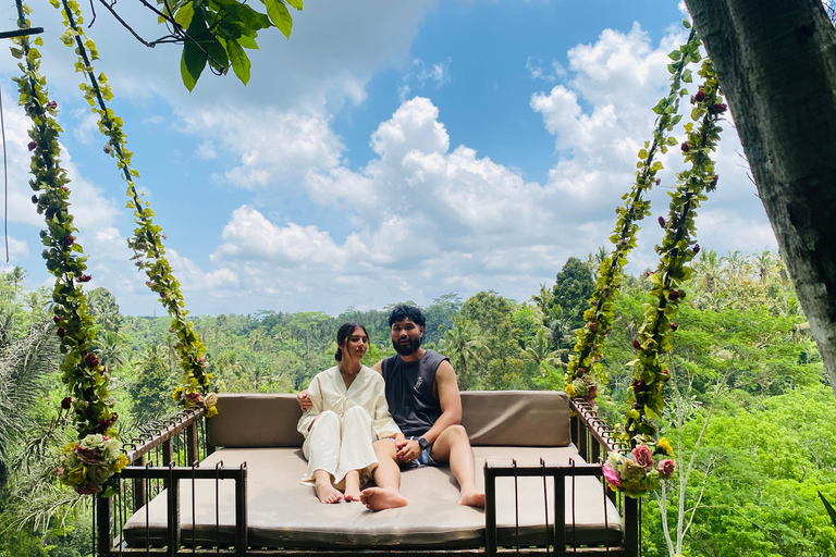 Exclusive Bali: Heaven's Gate, Tirta Gangga & Epic Swing