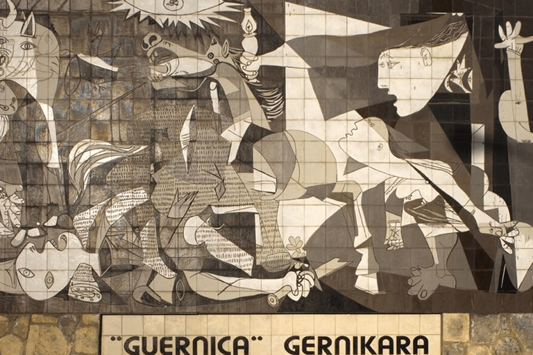 Bilbao: Gaztelugatxe, Mundaka, & Guernica with tasting menu Private tour (Spanish)