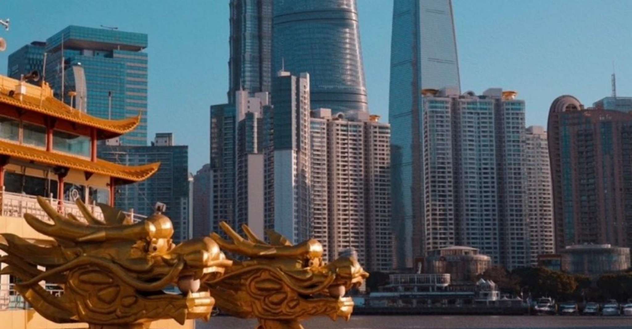 Huangpu Night Cruise: Cozy Vibe & Modern Shanghai Glow photo 5