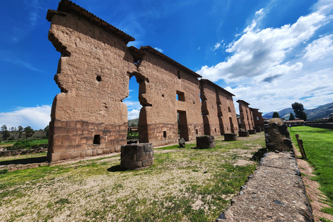 Sightseeing-Bus von Puno nach Cusco mit geführten Stopps und Mittagessen mit GuideAlles inklusive