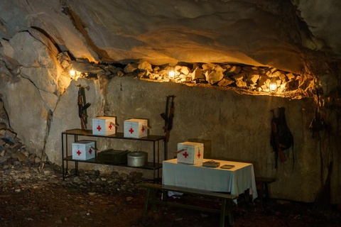 Phong Nha–Ke Bang: 2-daagse grotten- en avonturentocht2D1N Phong Nha - Ke Bang Tour - Afzetten in Hue