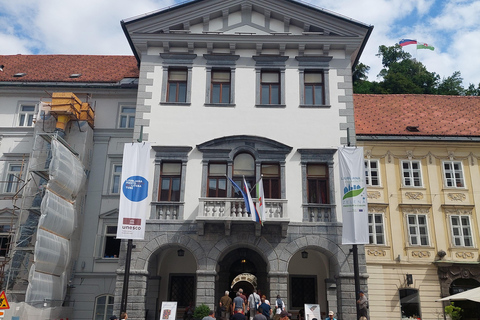 Erkunde Ljubljana mit einem lizenzierten Tourguide (kleine Gruppen)