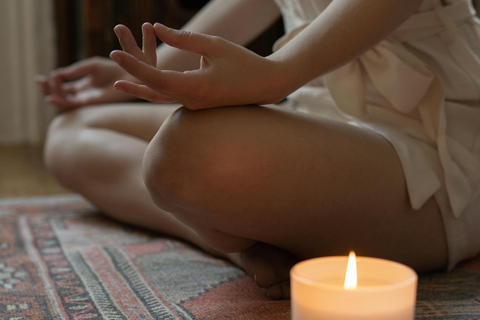 Agra: aula de yoga ao amanhecer com instrutor certificadoAgra: aula de ioga ao nascer do sol com instrutor certificado