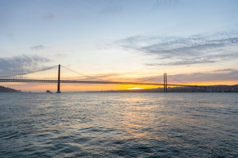 Lissabon: Segeltour auf dem TajoSegeltour auf dem Tajo: Tour am Abend