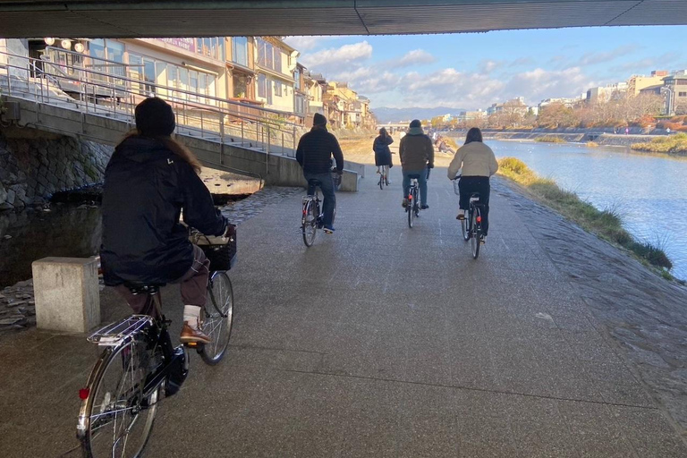 E-Bike Tour in Kyoto with Asuka, Japanese graduate student