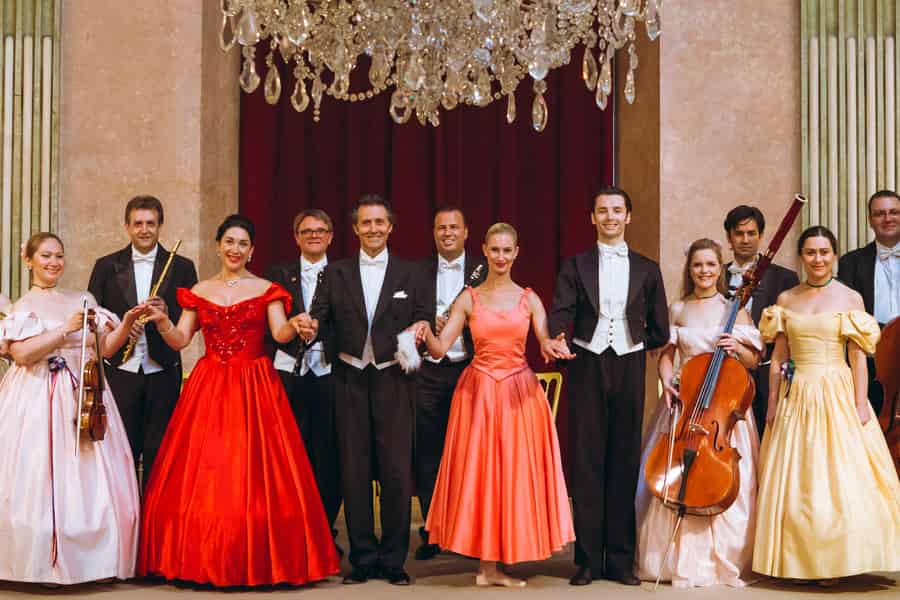 Wien: Mozart & Strauss Klassik-Konzert im Palais Börse. Foto: GetYourGuide