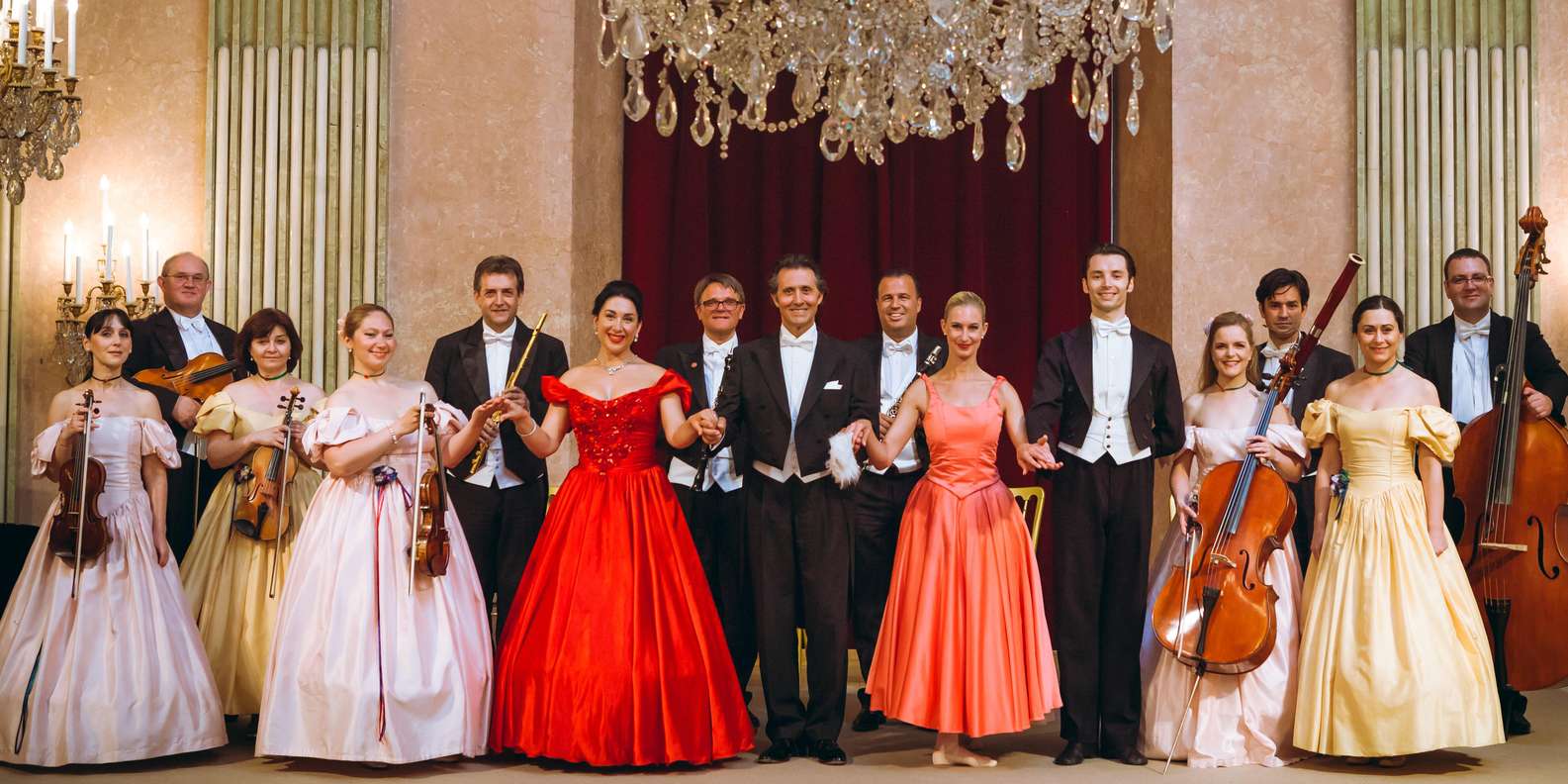 Viena: Ticket de entrada Mozart \u0026 Strauss en el Antiguo Palacio de la Bolsa  | GetYourGuide, image size:1585x792