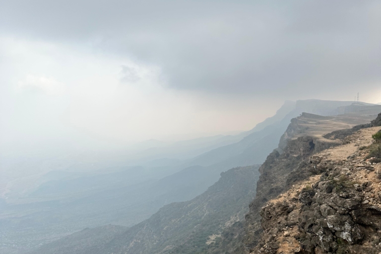 Halbtagestour zum Wadi Derbat und den Bergen