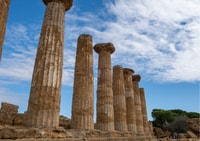 Da Agrigento a Taormina, Valle di templi e villa romana - Housity