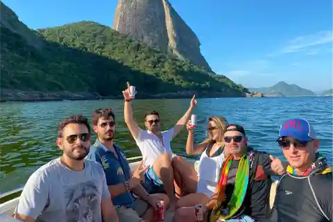 Rio de Janeiro : Excursion en hors-bord - Excursion sur la plage avec bière