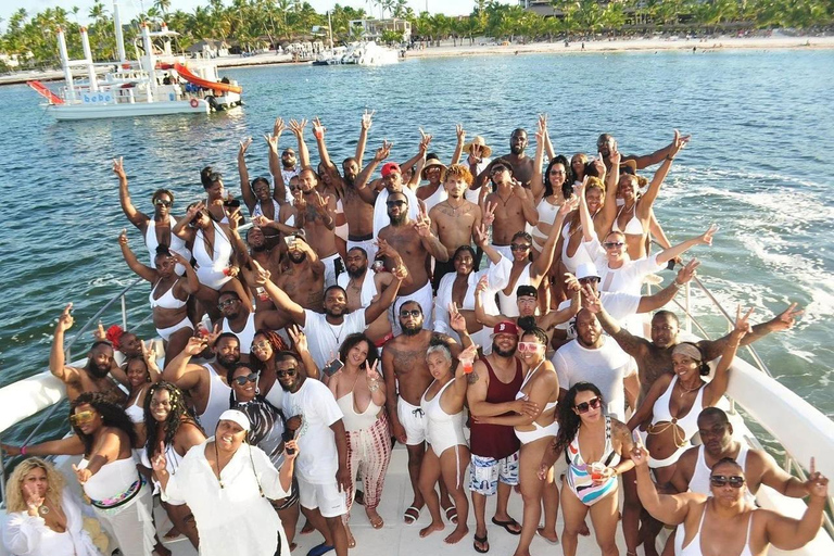 Punta Cana: Hip-Hop Party Boat with Open Bar,Live Dj & nat.P