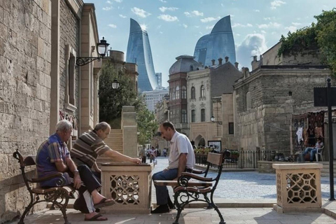 Baku: Old City Guided Walking Tour Baku Old City with professional guide group & private tour