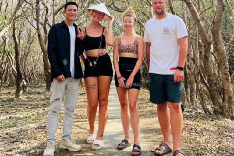 顺化半日游：塔江潟湖日落与晚餐之旅顺化半日游：塔江泻湖日落与晚餐