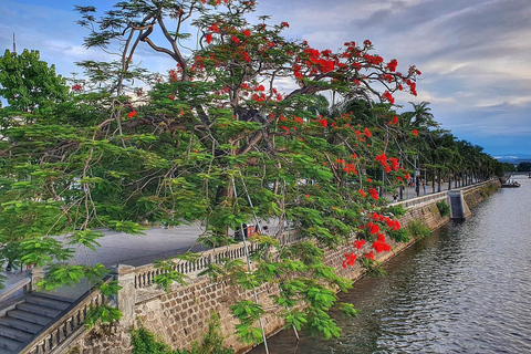 Depuis Da Nang : VILLE IMPÉRIALE DE HUE