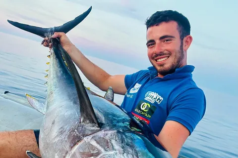 Tour with midwater or pole fishing