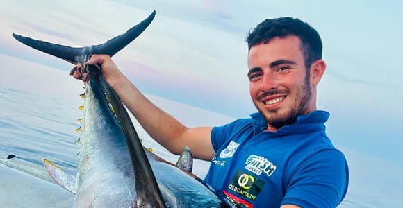 Tour with Medium-Depth Trolling or Rod Fishing