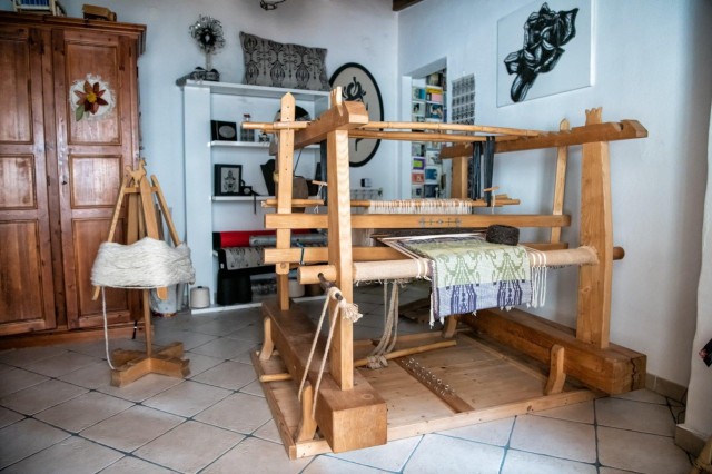 Visit Villacidro Sardinian weaving workshop local experience in Iglesias