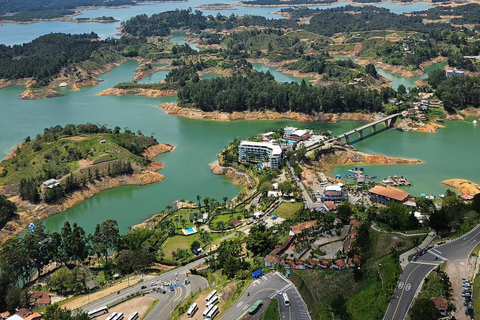 جولة غواتابي: ألتو ديل تشوتشو، وبيدرا ديل بينيول، والغداء، والمزيد