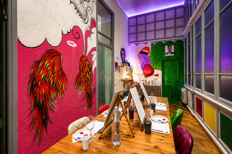 Rome: Afternoon Paint and Sip Experience in Piazza Navona