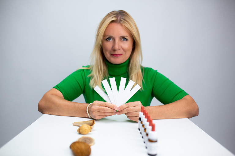 Perfume Creating Workshop in the city center Perfume Making Workshop in city center