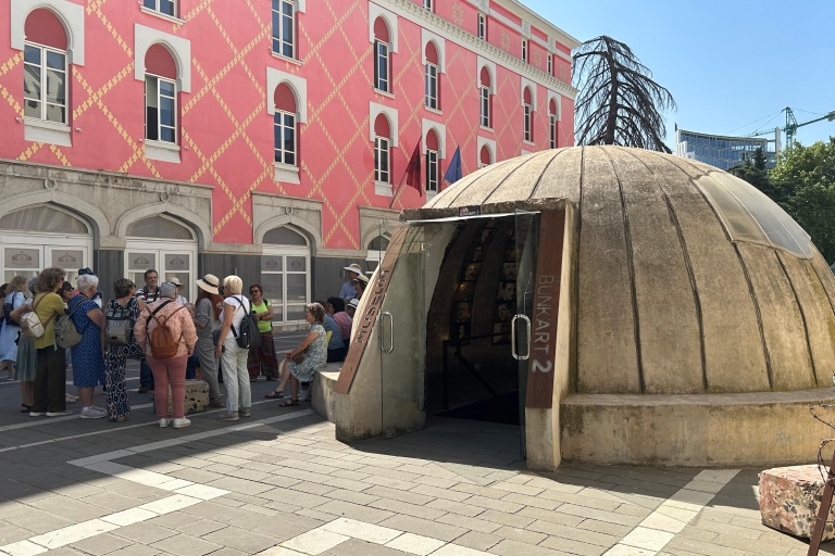 Tirana: Tour a pie por las atracciones del centro histórico