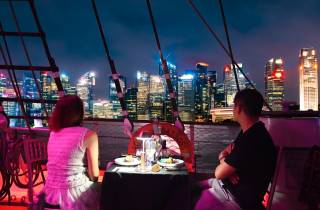 Singapur: City Lights Royal Albatross Dinner Cruise