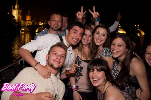 Prague: Boat Party with Unlimited Drinks &amp; After Party Entry2-Hour Boat Party &amp; Club Entry