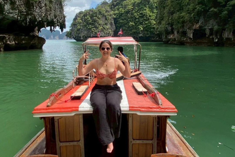 Phuket : sortie en bateau à longue queue privé dans la baie de Phang NgaPhuket : sortie privée en bateau à longue queue dans la baie de Phang Nga