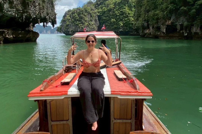 Phuket : sortie en bateau à longue queue privé dans la baie de Phang NgaPhuket : sortie privée en bateau à longue queue dans la baie de Phang Nga