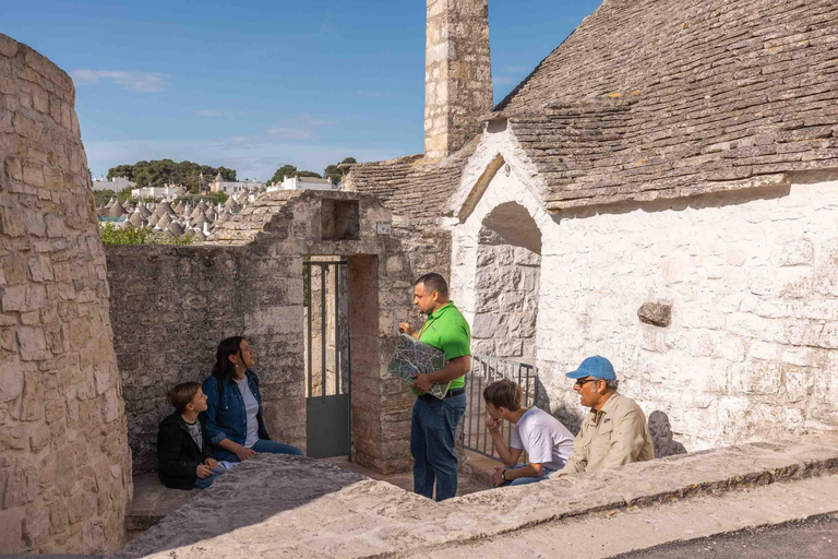 Alberobello: Walking Tour among Trulli Houses with a Local English Tour