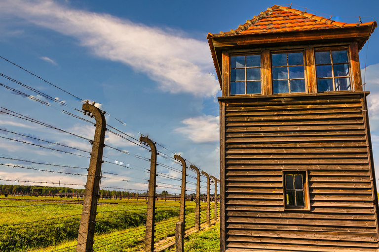 From Krakow: Auschwitz &amp; Birkenau Guided Tour with LunchBoxGuided Tour with Transportation from Meeting Point