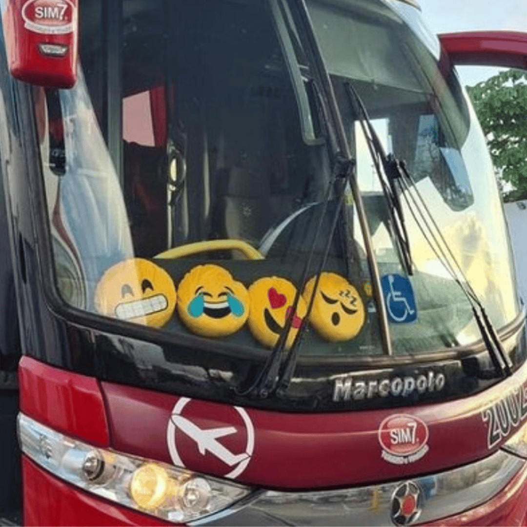Colagem de mídia