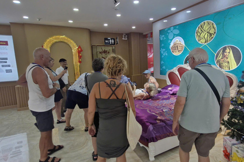 Phu Quoc: Kayak Cua Can River & Starfish Beach Tour