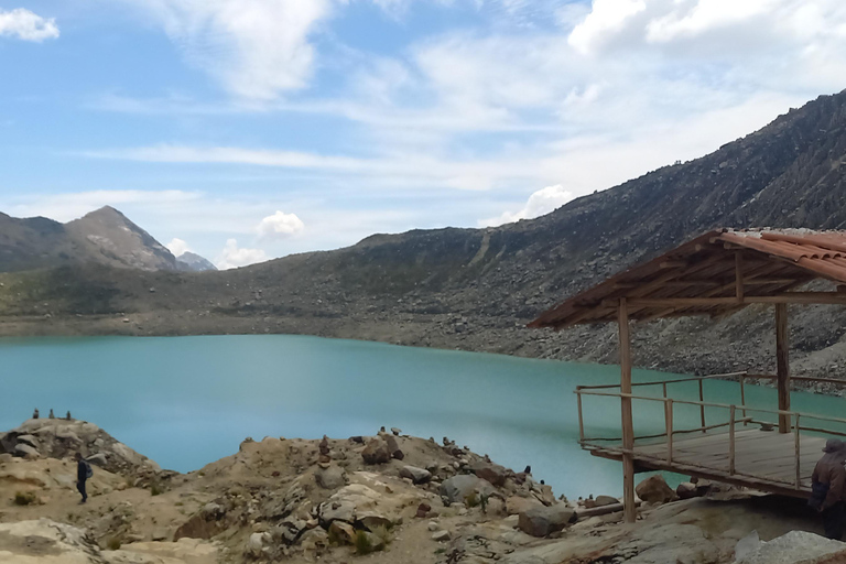 Laguna Rocutuyoc and Honkopampa Ruins Private Service