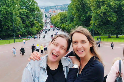 Oslo Morning Walk: Historic Highlights & Fresh Cinnamon Buns