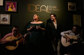 Porto: Das bestbewertete traditionelle Fado-Konzert (Innenstadt)