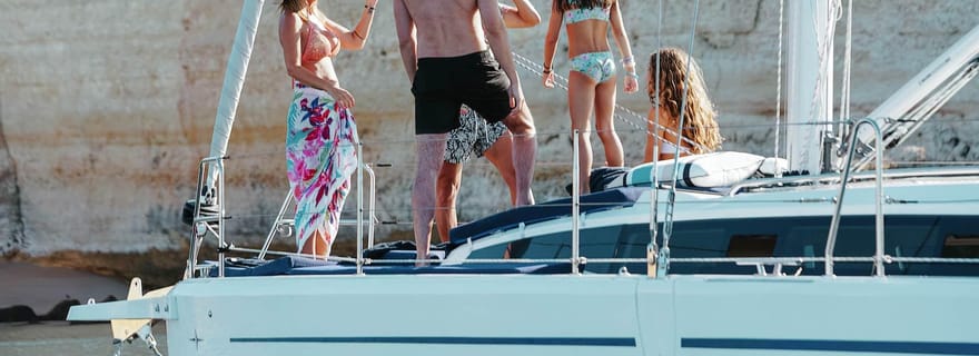 Portimao : Croisière de luxe d'une journée à bord d'un voilier