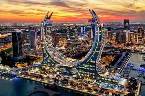Doha: Private City Tour with Airport or Hotel Pickup