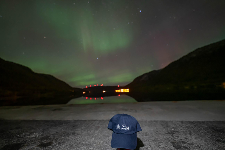 Tromsø:Northern Lights Tour with Photo and Suits.Local Guide Tromsø: Northern Lights Tour with Photos and Warm Suits